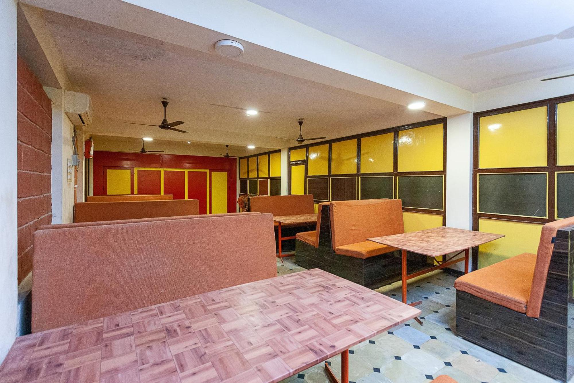 Collection O Ammayi Hotels & Resorts Tiruvannāmalai Zewnętrze zdjęcie