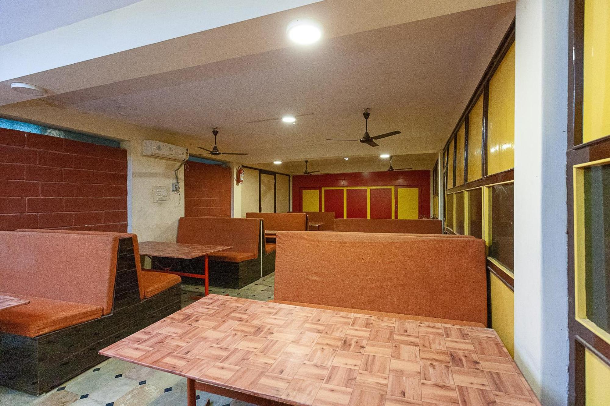 Collection O Ammayi Hotels & Resorts Tiruvannāmalai Zewnętrze zdjęcie