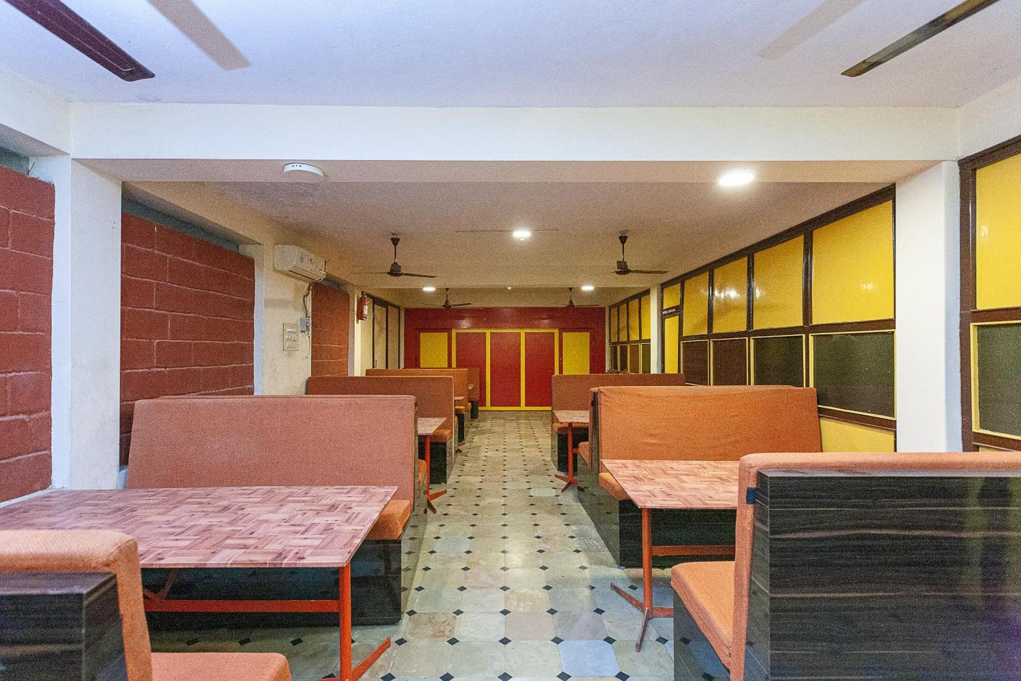 Collection O Ammayi Hotels & Resorts Tiruvannāmalai Zewnętrze zdjęcie