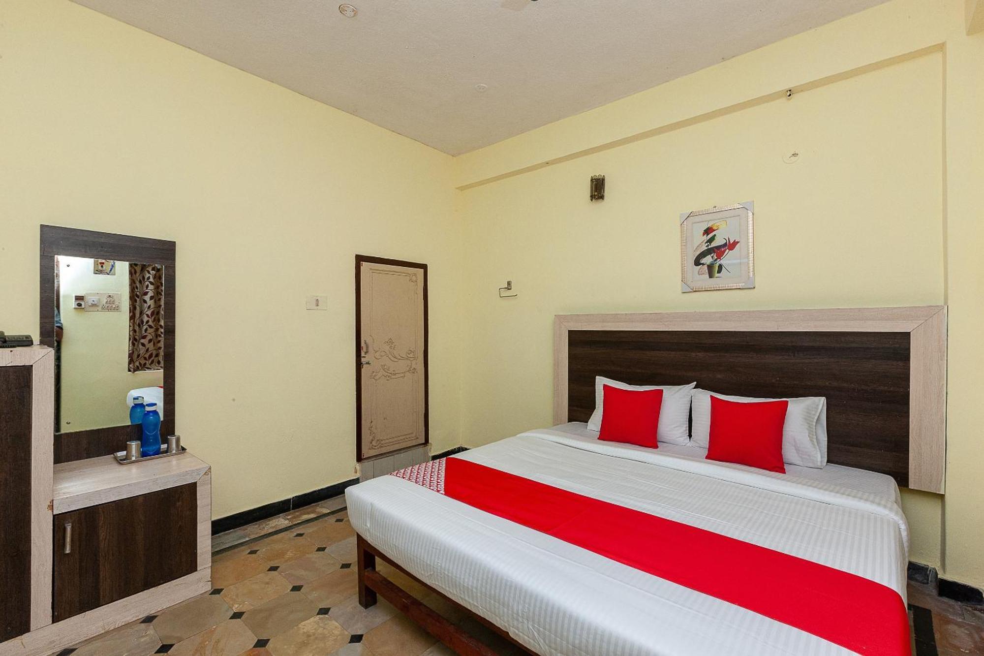 Collection O Ammayi Hotels & Resorts Tiruvannāmalai Zewnętrze zdjęcie
