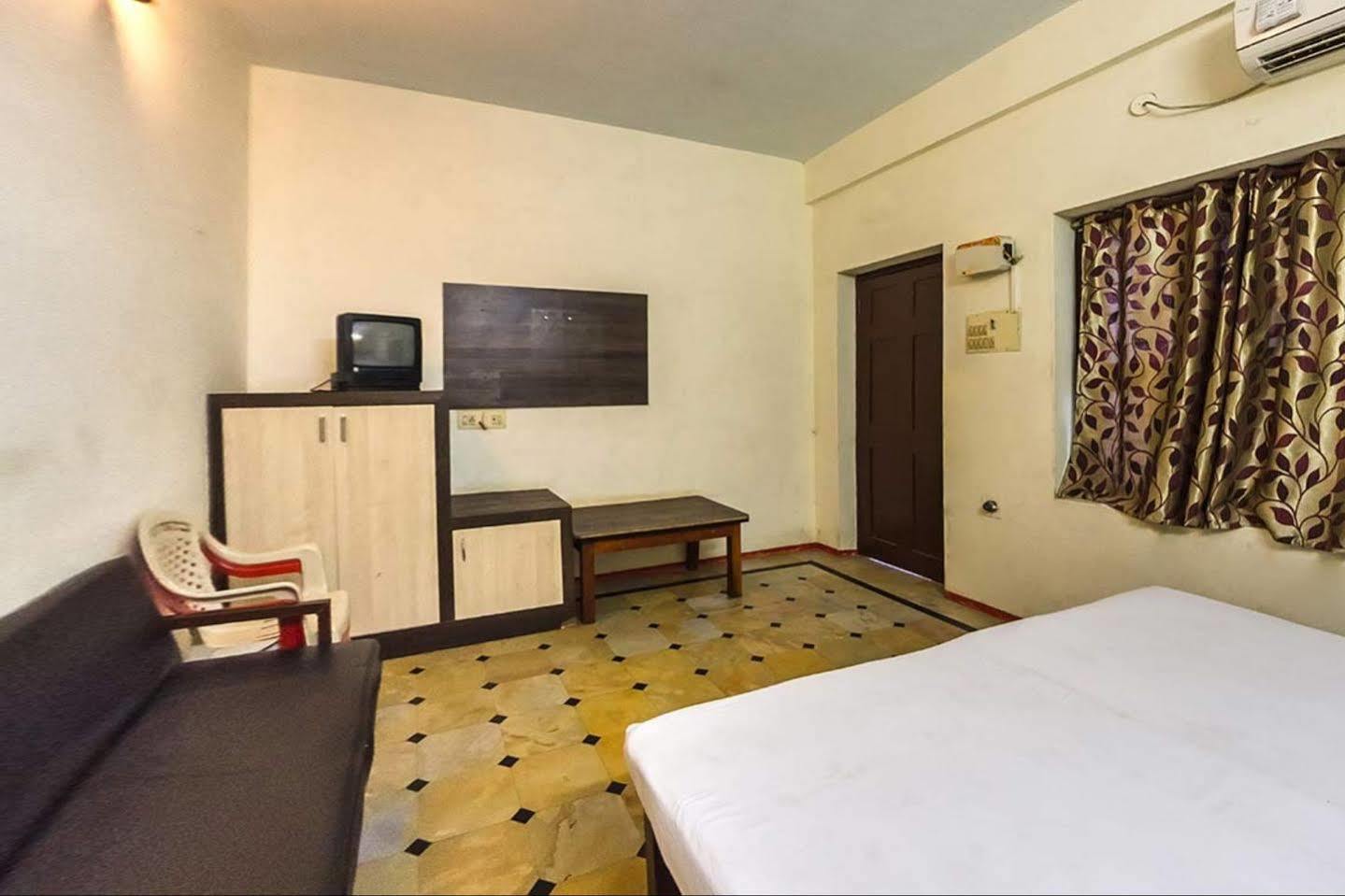 Collection O Ammayi Hotels & Resorts Tiruvannāmalai Zewnętrze zdjęcie